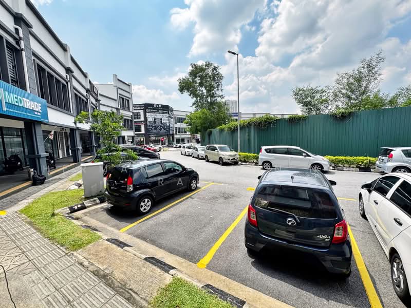 Shop / Office for Rent in Alam Damai (Cheras) - Herman Sazwan Nor Rahim - Car Park - PropertyGuru.com.my