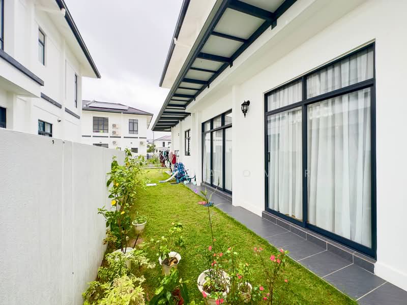 Semi-Detached House for Sale in Kuala Selangor (Selangor) - Nur Alia Omar - Exterior - PropertyGuru.com.my