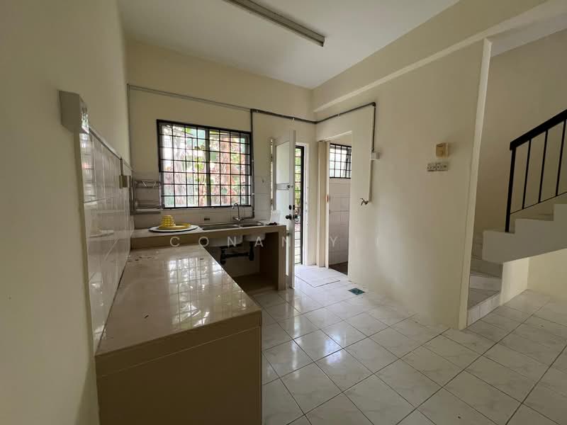 Rumah Teres 2 Tingkat untuk Disewa di Sungai Long (Bandar Sungai Long) - Conan Yii - Kitchen - PropertyGuru.com.my