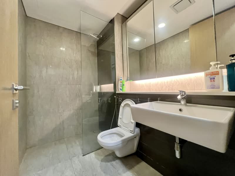 Service Residence for Sale at Cantara Residences - Lester Lee - Bathroom - PropertyGuru.com.my