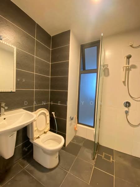 Service Residence for Rent at V@SUMMERPLACE - Daniel Yong - Bathroom - PropertyGuru.com.my