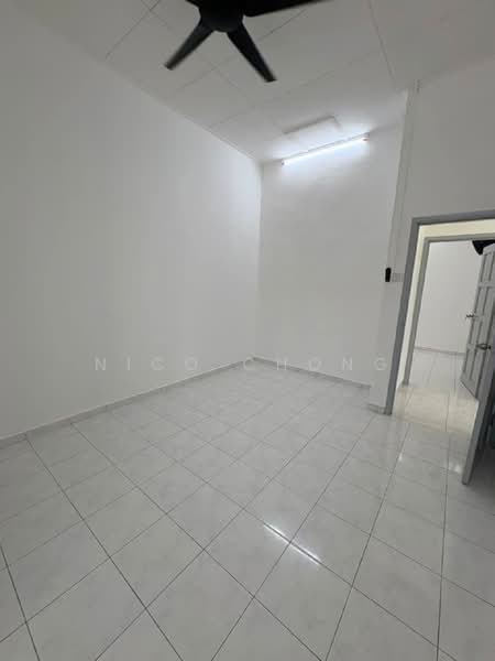 Rumah Teres 1 Tingkat untuk Dijual di Taman Puteri Wangsa (Ulu Tiram) - Nico Chong - Interior - PropertyGuru.com.my