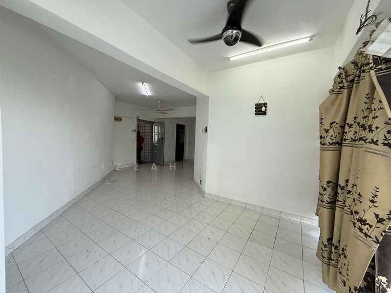 Kondominium untuk Dijual di D'Casa Condominium - Izzah Alias - Living Room - PropertyGuru.com.my