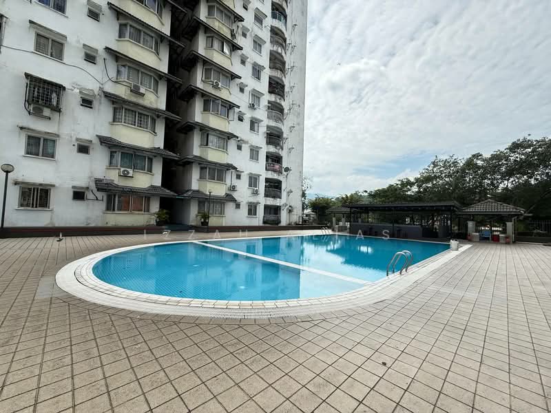 Kondominium untuk Dijual di D'Casa Condominium - Izzah Alias - Exterior - PropertyGuru.com.my