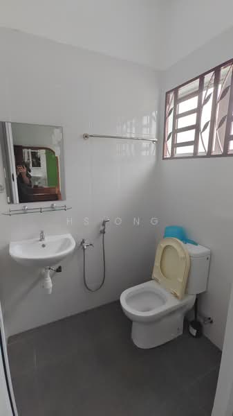 Rumah Teres 2 Tingkat untuk Dijual di Klang (Selangor) - HS Ong - Bathroom - PropertyGuru.com.my
