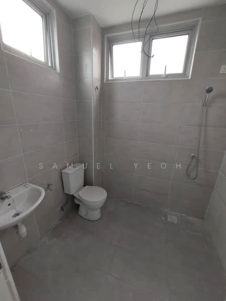 Rumah Teres 3 Tingkat untuk Dijual di Kampung Simpah (Butterworth) - Samuel Yeoh - Bathroom - PropertyGuru.com.my