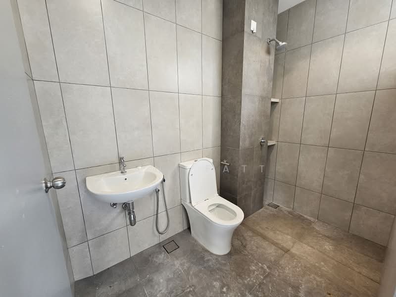 2-storey Terraced House for Rent in Bandar Gamuda Cove (Dengkil) - Kent Fatt - Bathroom - PropertyGuru.com.my