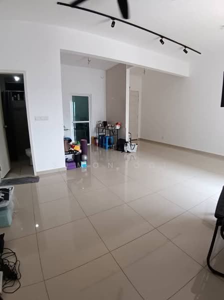 Kondominium untuk Dijual di Imperial Grande - Simon Ooi - Living Room - PropertyGuru.com.my