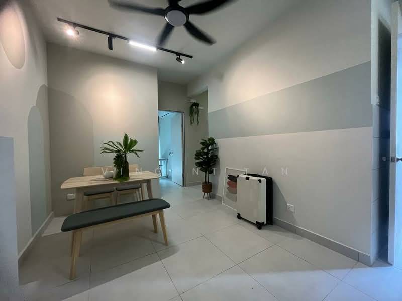 Condominium for Rent at Majestic Maxim - Vincent Tan - Dining Room - PropertyGuru.com.my