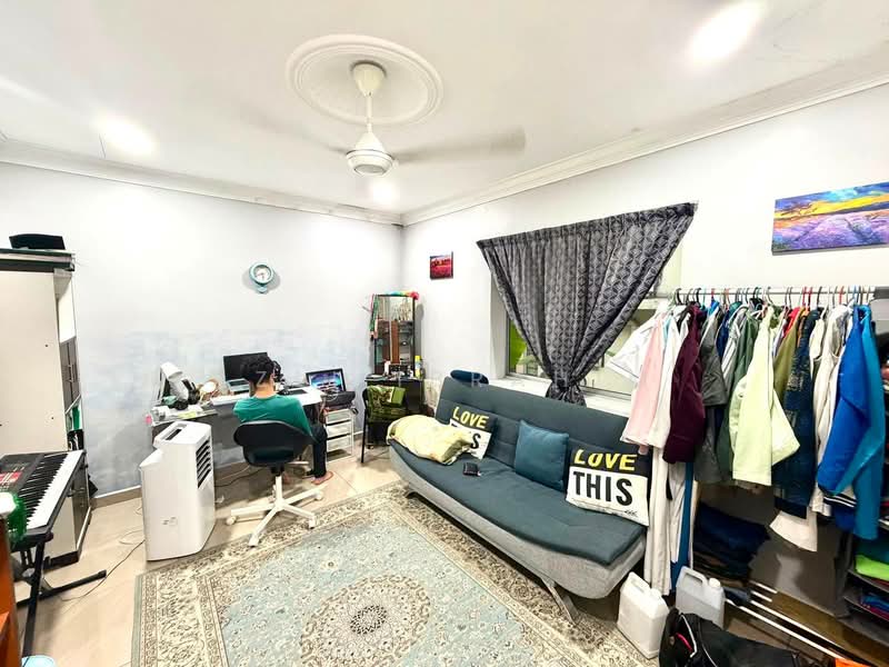 Rumah Teres 2-Tingkat untuk Dijual di Bandar Tun Hussein Onn (Cheras) - Azli Ibrahim - Study - PropertyGuru.com.my