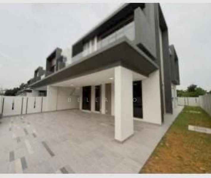 Semi-Detached House for Sale in Johor Bahru (Johor) - Bella Ho - PropertyGuru.com.my