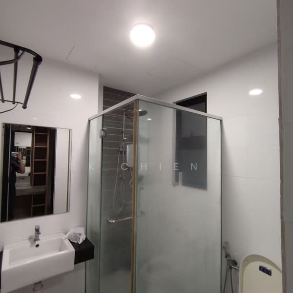 Servis Apartment untuk Dijual di D'Aman Residences @ Puchong - CK Chieng - Bathroom - PropertyGuru.com.my