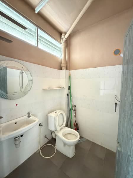 Rumah Flat untuk Disewa di Taman Terubong Jaya - Jen Choo - Bathroom - PropertyGuru.com.my