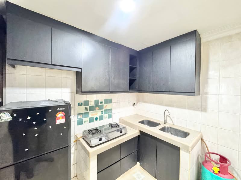 Condominium for Sale at D'Melor Condominium - Azli Ibrahim - Kitchen - PropertyGuru.com.my