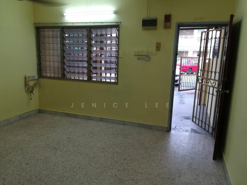 Rumah Teres untuk Dijual di Taman Seraya (Ampang) - Jenice Lee - Entrance - PropertyGuru.com.my