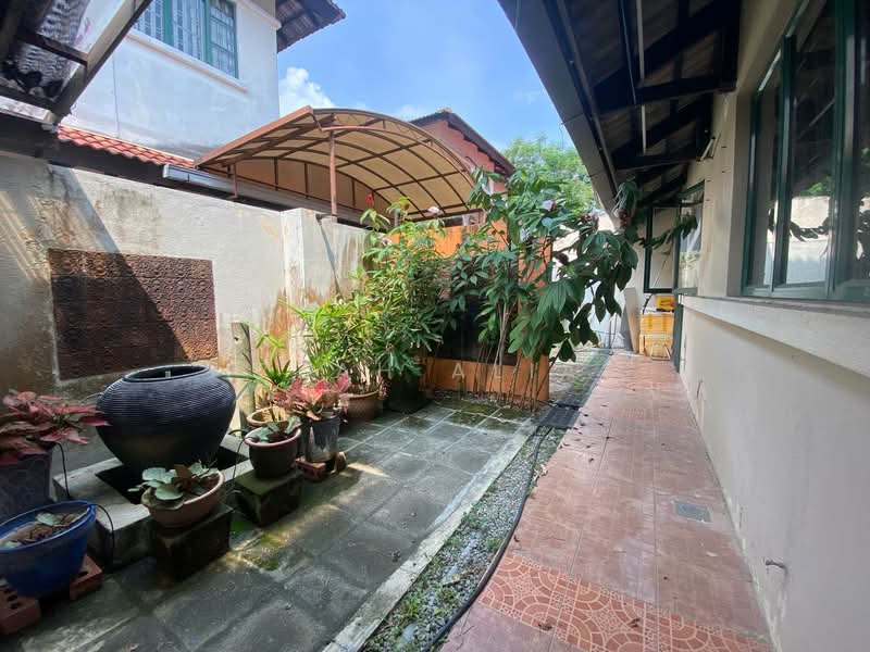 Semi-Detached House for Sale in Bandar Tasik Kesuma (Beranang) - Izzah Alias - Exterior - PropertyGuru.com.my