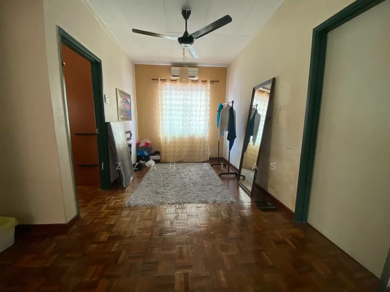 Semi-Detached House for Sale in Bandar Tasik Kesuma (Beranang) - Izzah Alias - Interior - PropertyGuru.com.my