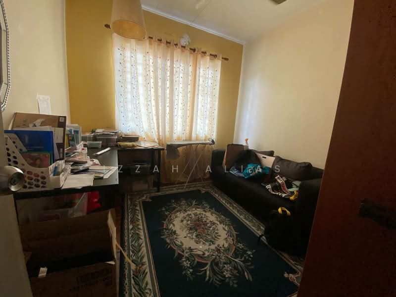 Semi-Detached House for Sale in Bandar Tasik Kesuma (Beranang) - Izzah Alias - Interior - PropertyGuru.com.my