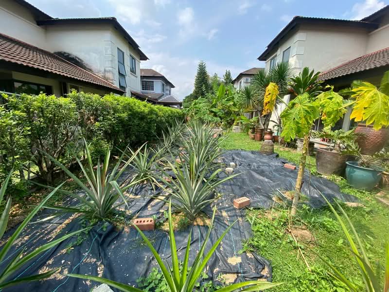 Semi-Detached House for Sale in Bandar Tasik Kesuma (Beranang) - Izzah Alias - Exterior - PropertyGuru.com.my