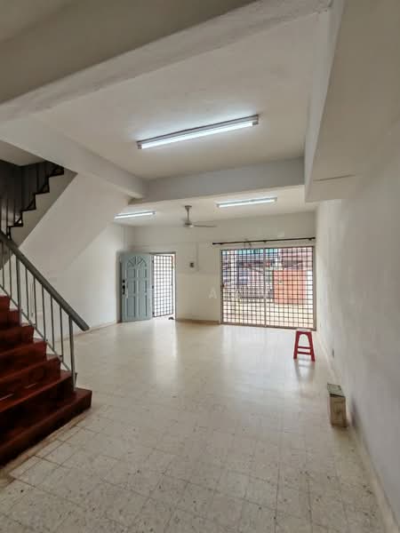 Rumah Teres 2 Tingkat untuk Dijual di Taman Universiti Indah (Seri Kembangan) - Siti Asni - Interior - PropertyGuru.com.my