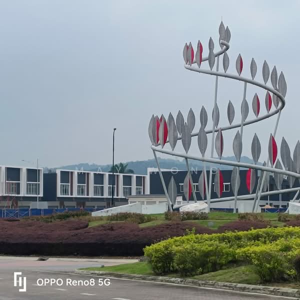 Shop / Office untuk Disewa di Bandar Serenia (Dengkil) - May Wong - Exterior - PropertyGuru.com.my