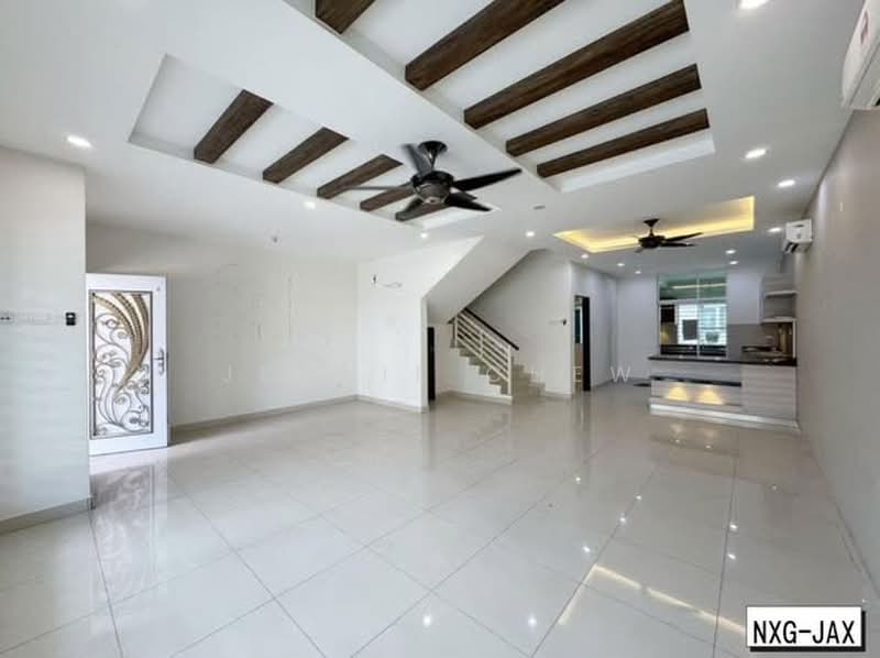 2.5-storey Terraced House for Sale in Bandar Puteri Klang (Klang) - Jennie Chew - Living Room - PropertyGuru.com.my