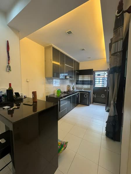 Rumah Teres 2.5 Tingkat untuk Dijual di Taman Scientex Pasir Gudang (Pasir Gudang) - Daniel Yong - Kitchen - PropertyGuru.com.my