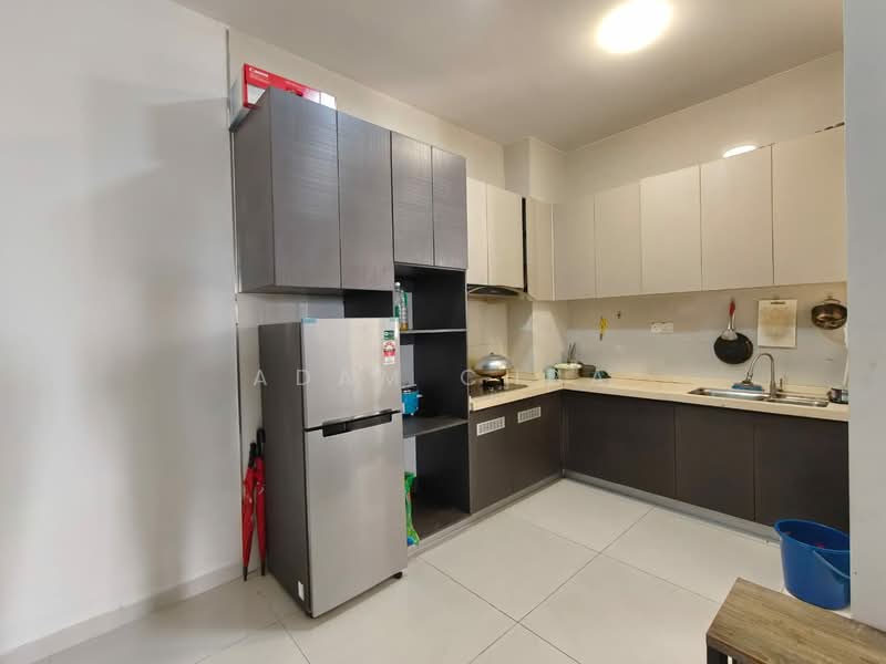 Condominium for Sale at Royal Strand @ Country Garden Danga Bay - Adam Chua - Kitchen - PropertyGuru.com.my