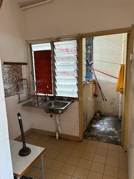 Rumah Flat untuk Disewa di Sri Murni - Jason Ong - Kitchen - PropertyGuru.com.my