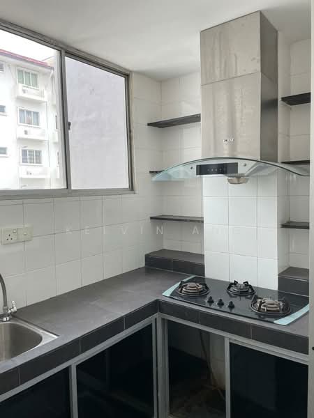 Pangsapuri untuk Dijual di Jalil Damai Apartments - KELVIN ANG - Kitchen - PropertyGuru.com.my