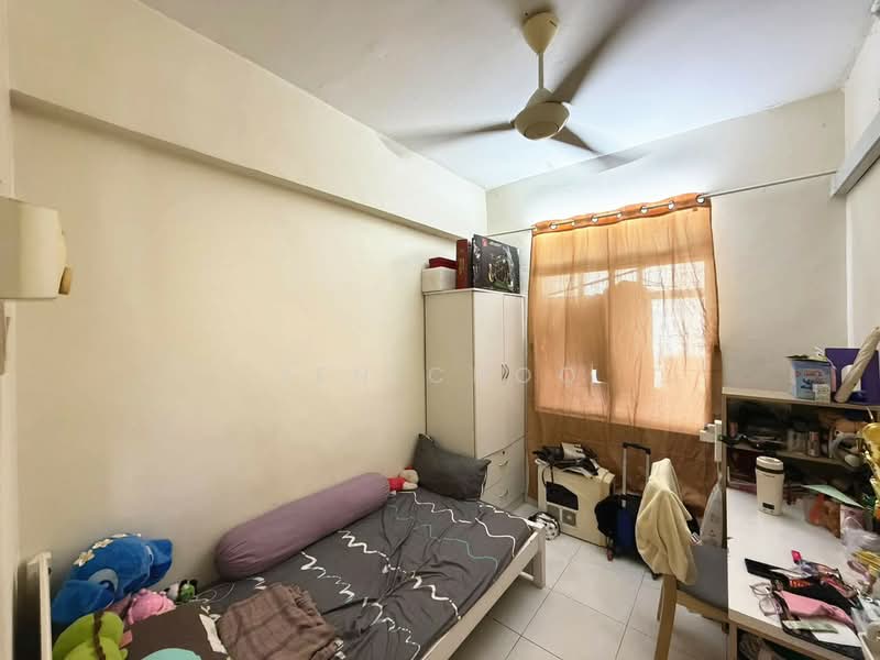 Pangsapuri untuk Dijual di Suria Vista Apartment - Jen Choo - Bedroom - PropertyGuru.com.my
