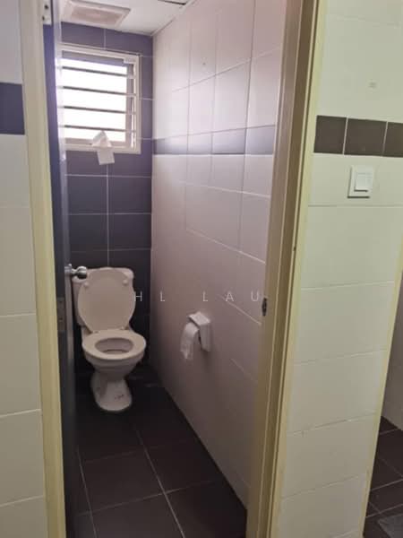 Office for Sale in Cyberjaya (Selangor) - HL Lau - Bathroom - PropertyGuru.com.my