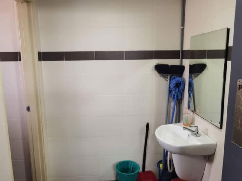 Office for Sale in Cyberjaya (Selangor) - HL Lau - Bathroom - PropertyGuru.com.my