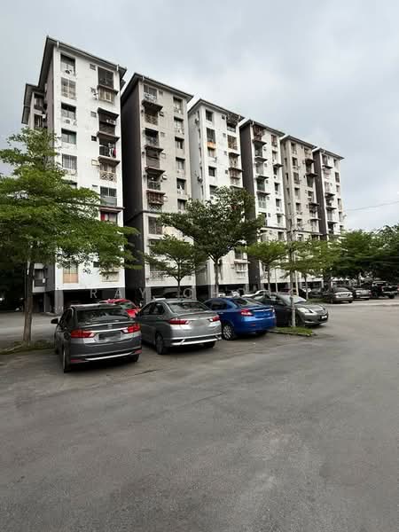 Pangsapuri untuk Dijual di Pandan Terrace Apartment - Ray Chong - Exterior - PropertyGuru.com.my