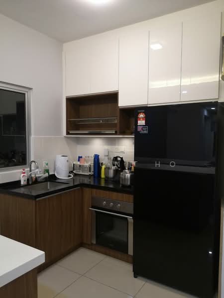 Servis Apartment untuk Disewa di Maxim Citylights - Raymond Ho - Kitchen - PropertyGuru.com.my