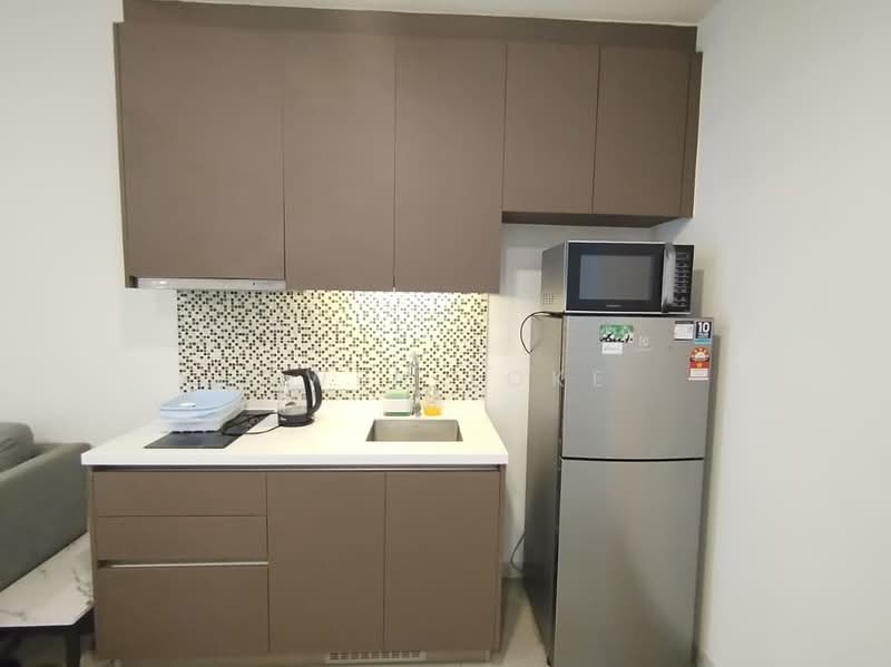 Service Residence for Rent at Seventeen Mall & Residences (Biji Living) - Owen Loke - Kitchen - PropertyGuru.com.my