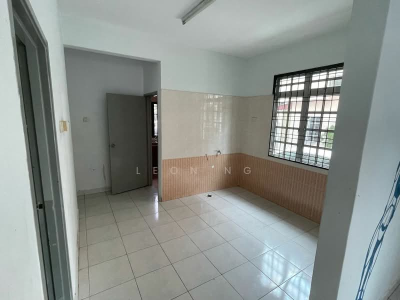 Rumah Teres 2 Tingkat untuk Dijual di Senai (Johor) - Leon Ng - Kitchen - PropertyGuru.com.my