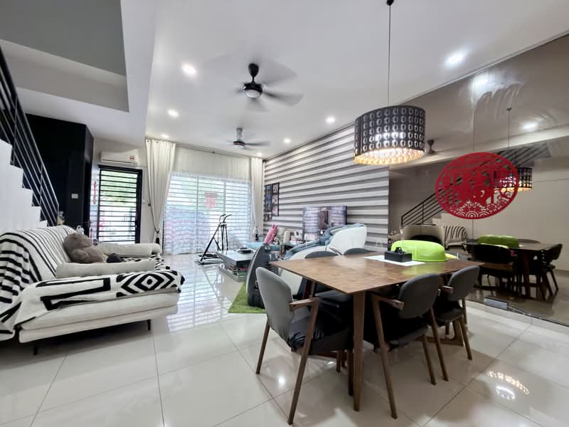 2-storey Terraced House for Sale in Taman Harmoni (Kajang) - Vincent Tai - Living Room - PropertyGuru.com.my
