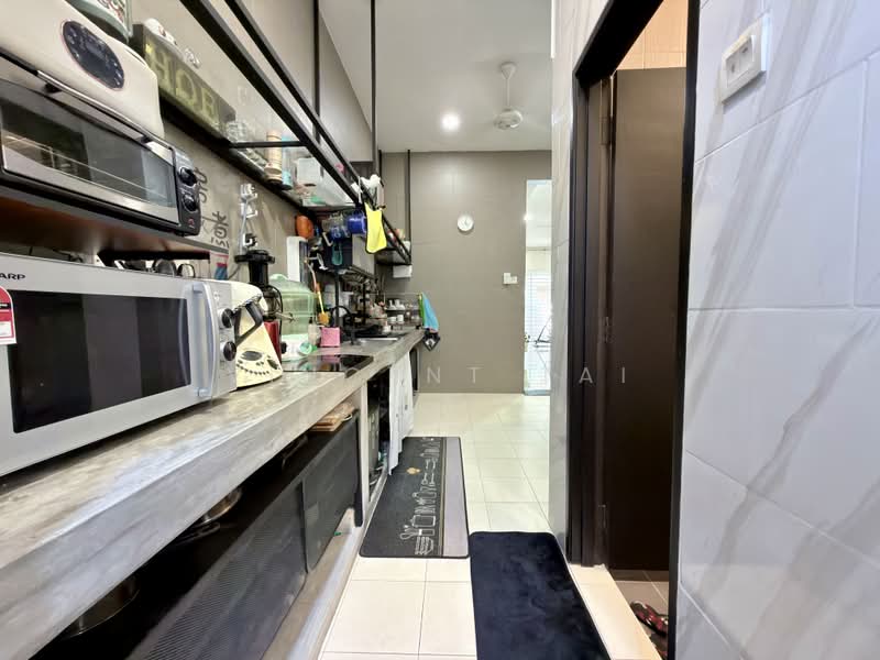 2-storey Terraced House for Sale in Taman Harmoni (Kajang) - Vincent Tai - Kitchen - PropertyGuru.com.my