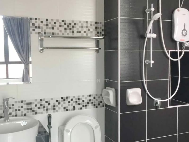 Service Residence for Sale at Sky View - Yucong . - Bathroom - PropertyGuru.com.my