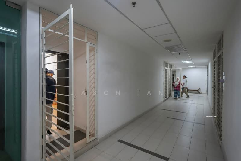 Service Residence for Sale at Avenue Crest - Jason Tan - Corridor - PropertyGuru.com.my