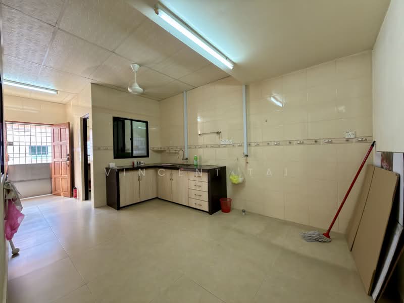 Rumah Teres 2 Tingkat untuk Dijual di Taman Bukit Panchor (Nibong Tebal) - Vincent Tai - Kitchen - PropertyGuru.com.my