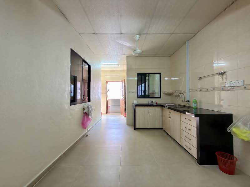 Rumah Teres 2 Tingkat untuk Dijual di Taman Bukit Panchor (Nibong Tebal) - Vincent Tai - Kitchen - PropertyGuru.com.my