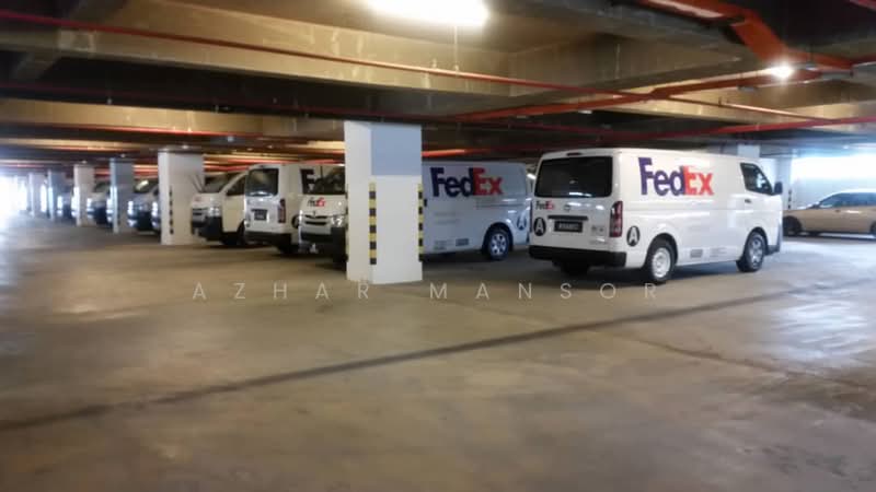 Gudang untuk Disewa di Bukit Jelutong (Shah Alam) - Azhar Mansor - Car Park - PropertyGuru.com.my
