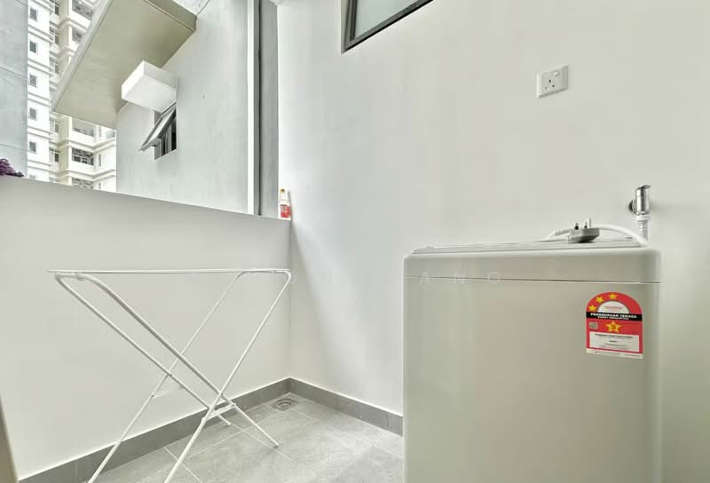 Servis Apartment untuk Dijual di TriTower Residence @ Johor Bahru Sentral - Simon Wang - Balcony - PropertyGuru.com.my