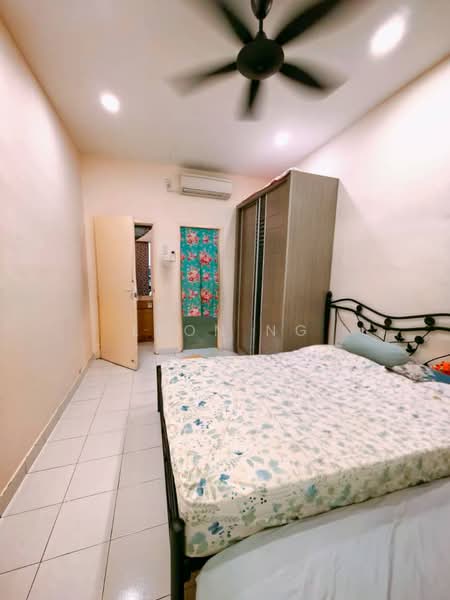 1-storey Terraced House for Sale in Taman Seri Austin (Tebrau) - Leon Ng - Bedroom - PropertyGuru.com.my