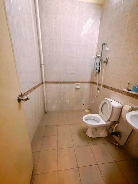 1-storey Terraced House for Sale in Taman Seri Austin (Tebrau) - Leon Ng - Bathroom - PropertyGuru.com.my