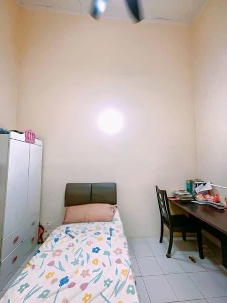 1-storey Terraced House for Sale in Taman Seri Austin (Tebrau) - Leon Ng - Bedroom - PropertyGuru.com.my
