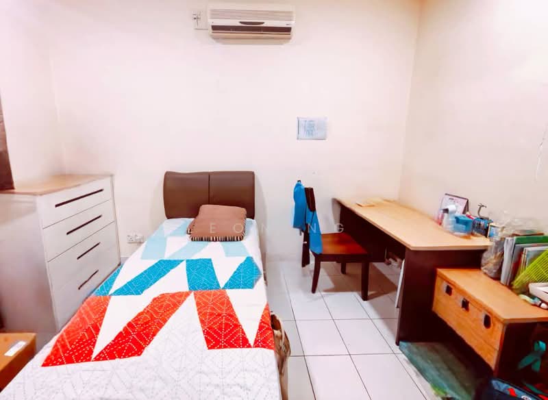 1-storey Terraced House for Sale in Taman Seri Austin (Tebrau) - Leon Ng - Bedroom - PropertyGuru.com.my