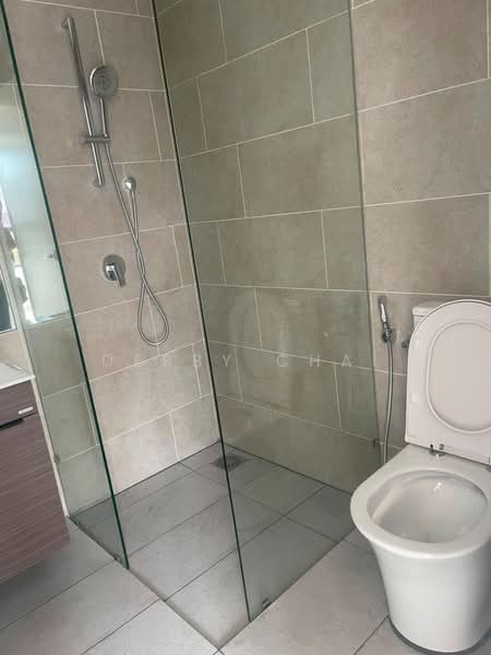 Servis Apartment untuk Dijual di Est8 - Debby Chai - Bathroom - PropertyGuru.com.my